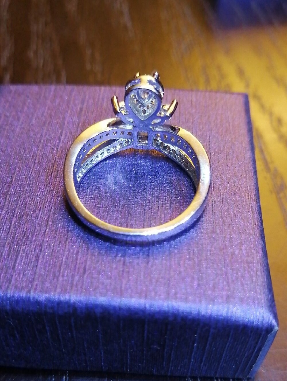 Sparkling Bugget Crystals Flower Gorgeous Ring/ Promise Ring/ Engagement Ring - Picture 3 of 5